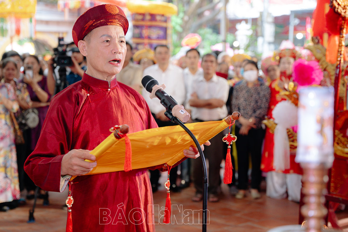 Nghệ nhân nhân dân Phạm Hải Hậu  Người đưa  nghệ thuật truyền thống đến với Nhân dân