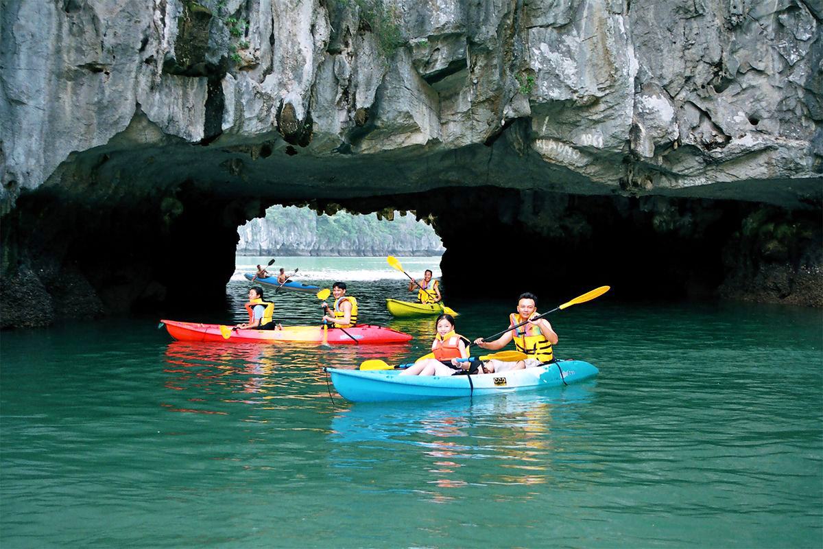 Quang Ninh ouvre 4 zones de divertissement sur la baie d'Ha Long