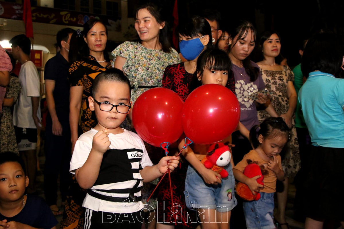 Impressive moments at the award ceremony of the 2023 City Mid-Autumn Festival Lantern Competition