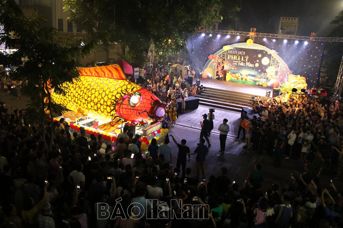 Impressive moments at the award ceremony of the 2023 City Mid-Autumn Festival Lantern Competition