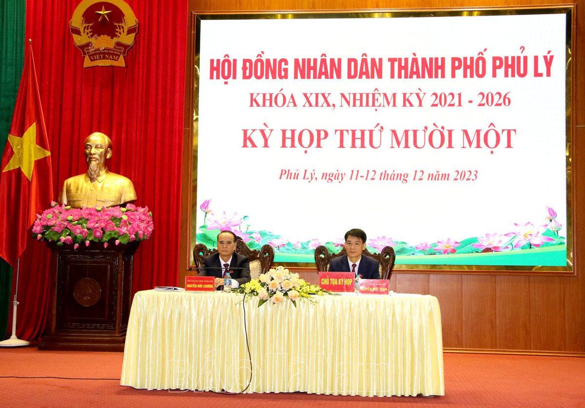 Khai mạc kỳ họp thứ 11 HĐND thành phố Phủ Lý khóa XIX nhiệm 20212026 Lấy phiếu tín nhiệm các chức danh do HĐND thành phố bầu đối với 22 đại biểu