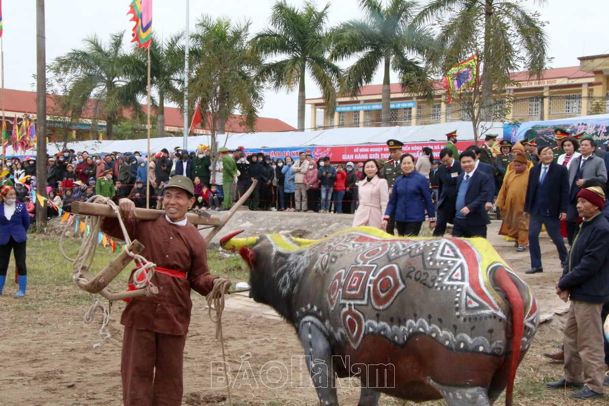 PGSTS Trần Lâm Biền Không có núi Đọi thì không có lễ hội Tịch Điền Đọi Sơn