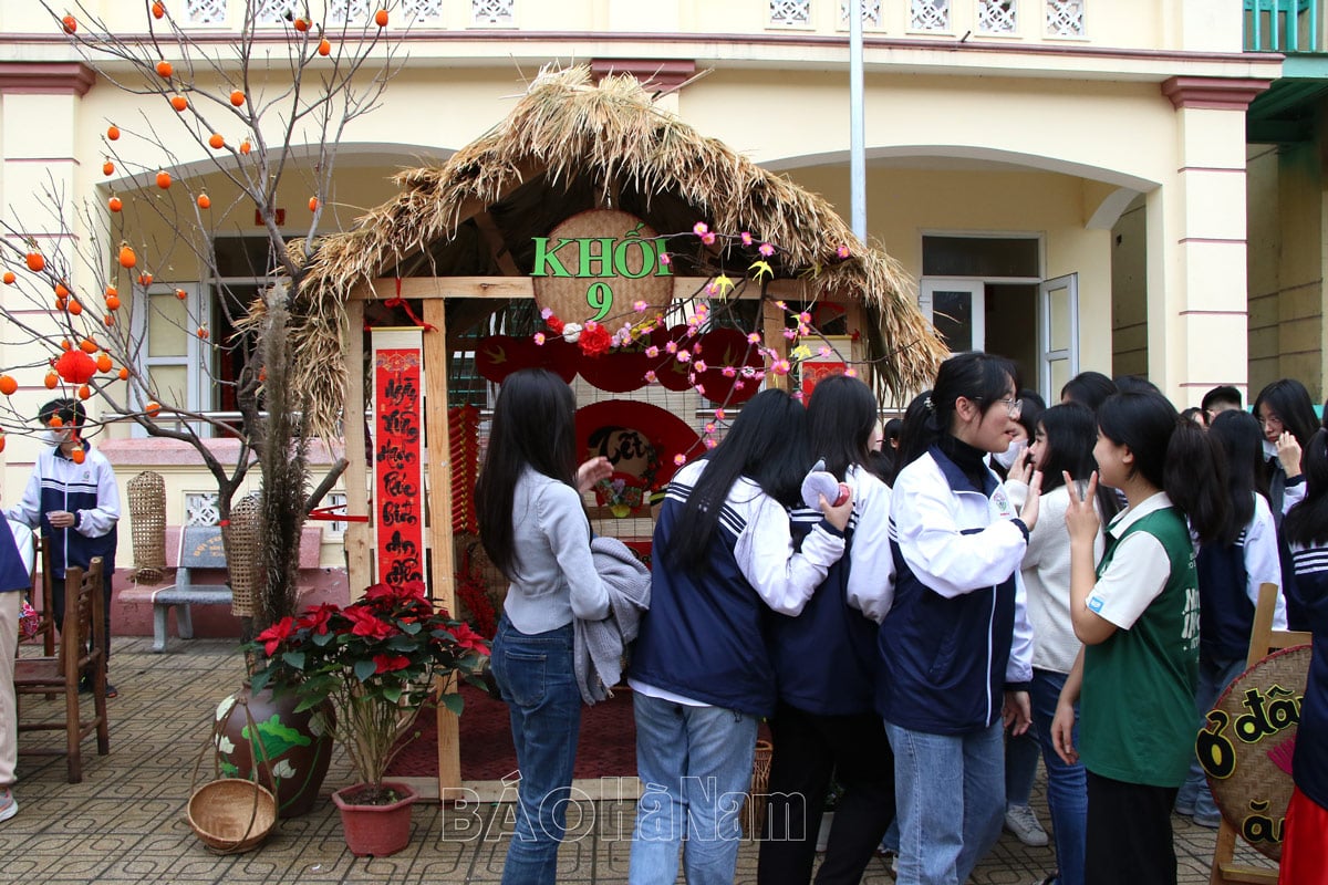 Trường THCS Trần Phú tổ chức “Ngày hội văn hóa dân gian”   