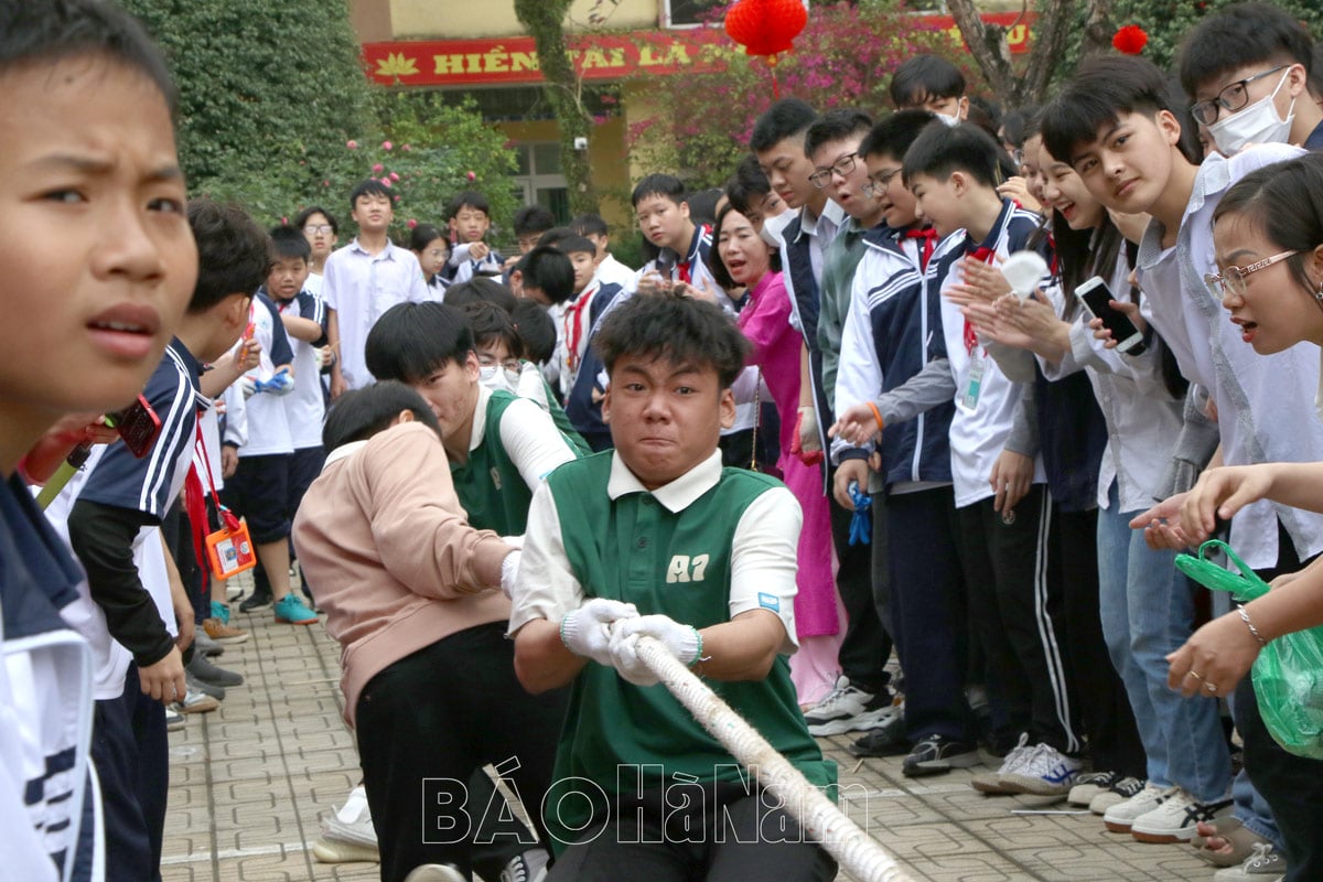 Trường THCS Trần Phú tổ chức “Ngày hội văn hóa dân gian”   