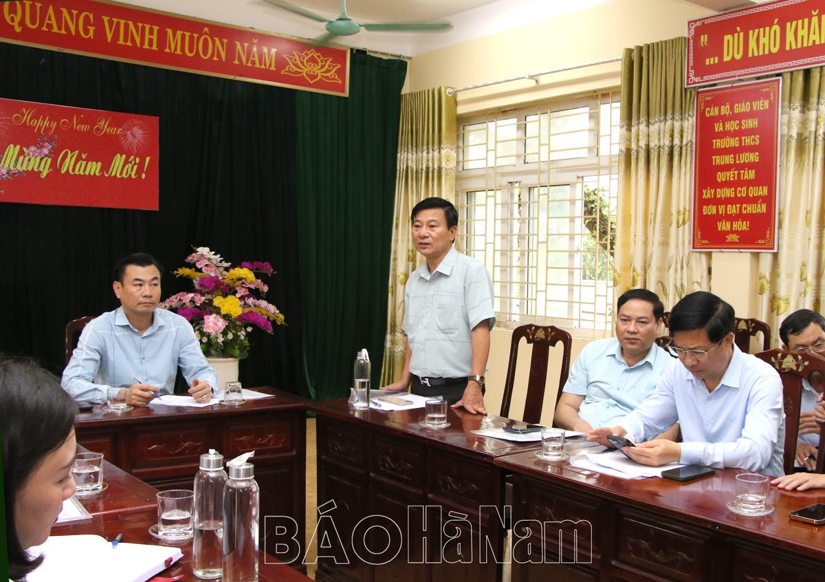 Répétition générale du programme de la Journée de la poésie dans la patrie de Tam Nguyen Yen Do Nguyen Khuyen