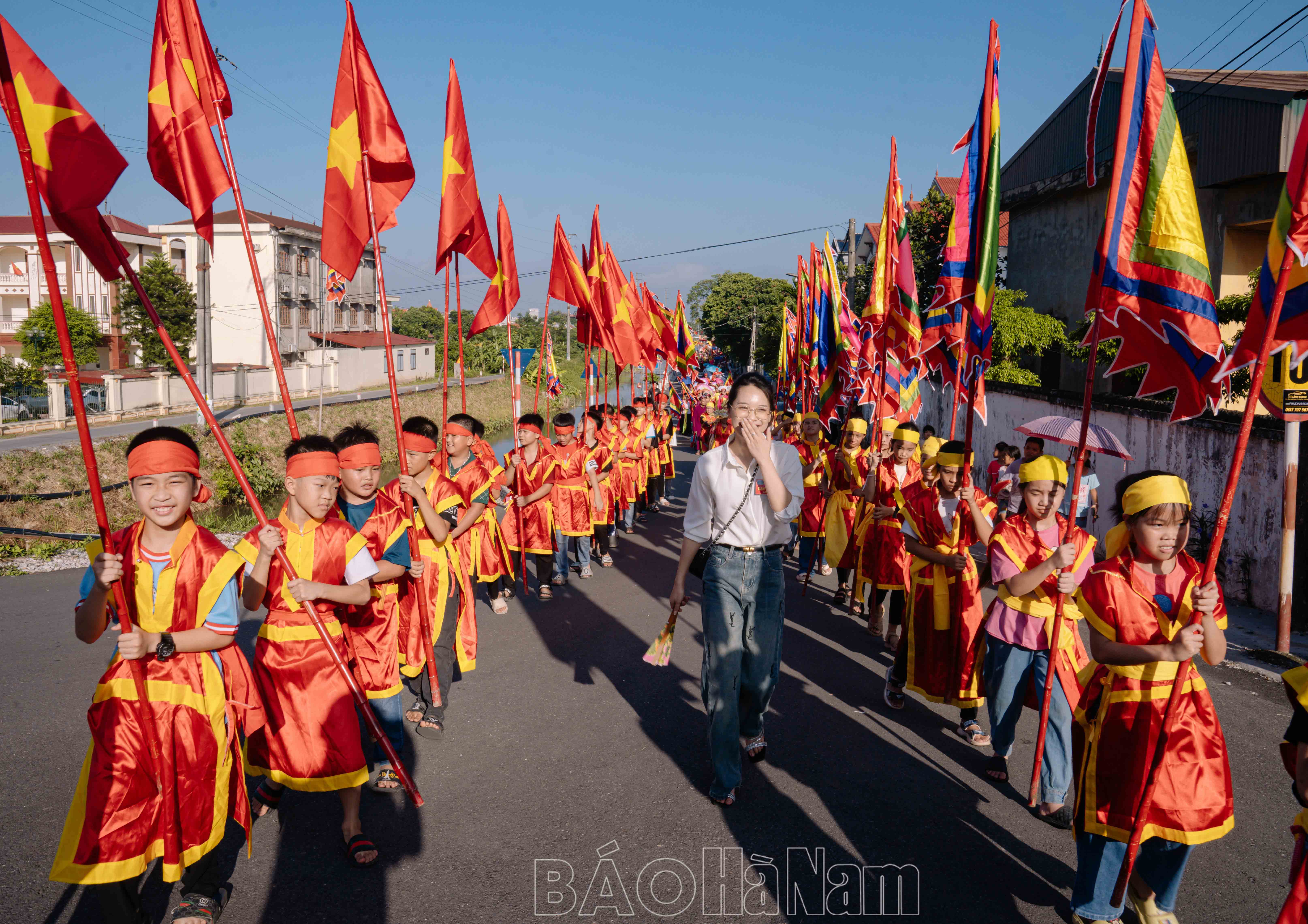 Tưng bừng lễ hội truyền thống đền Lảnh Giang năm 2024