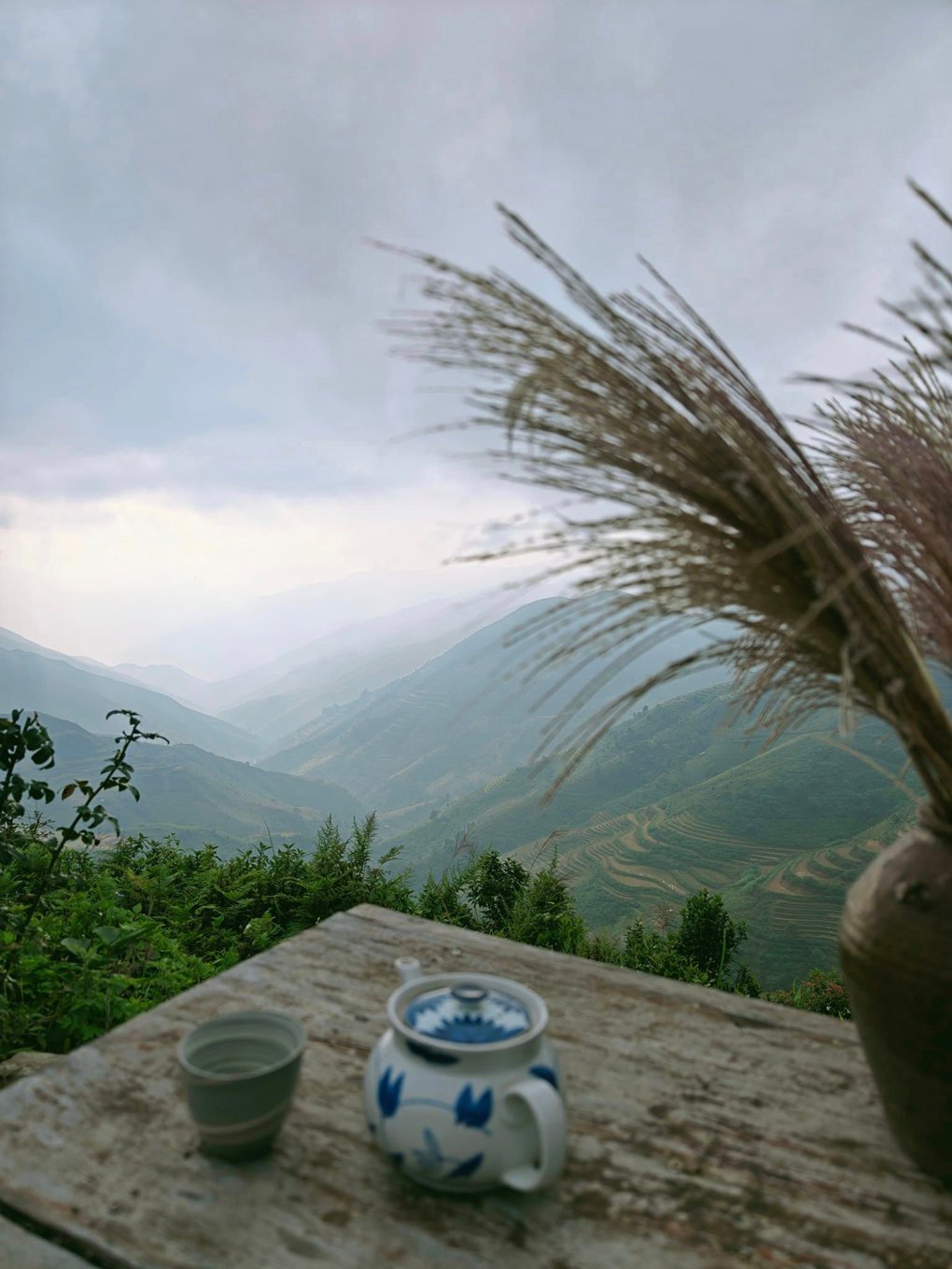 Tà Xùa vào mùa trekking và săn mây muộn