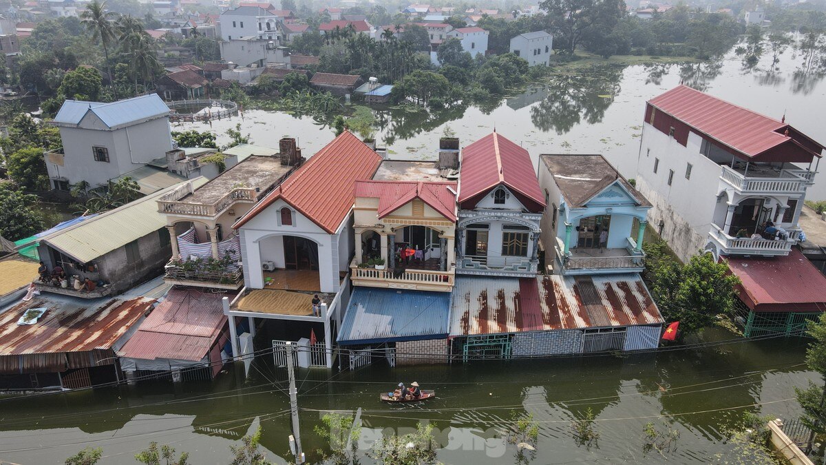 ‘Lũ rừng ngang’ nhấn chìm hàng trăm ngôi nhà ở ngoại thành Hà Nội ảnh 5