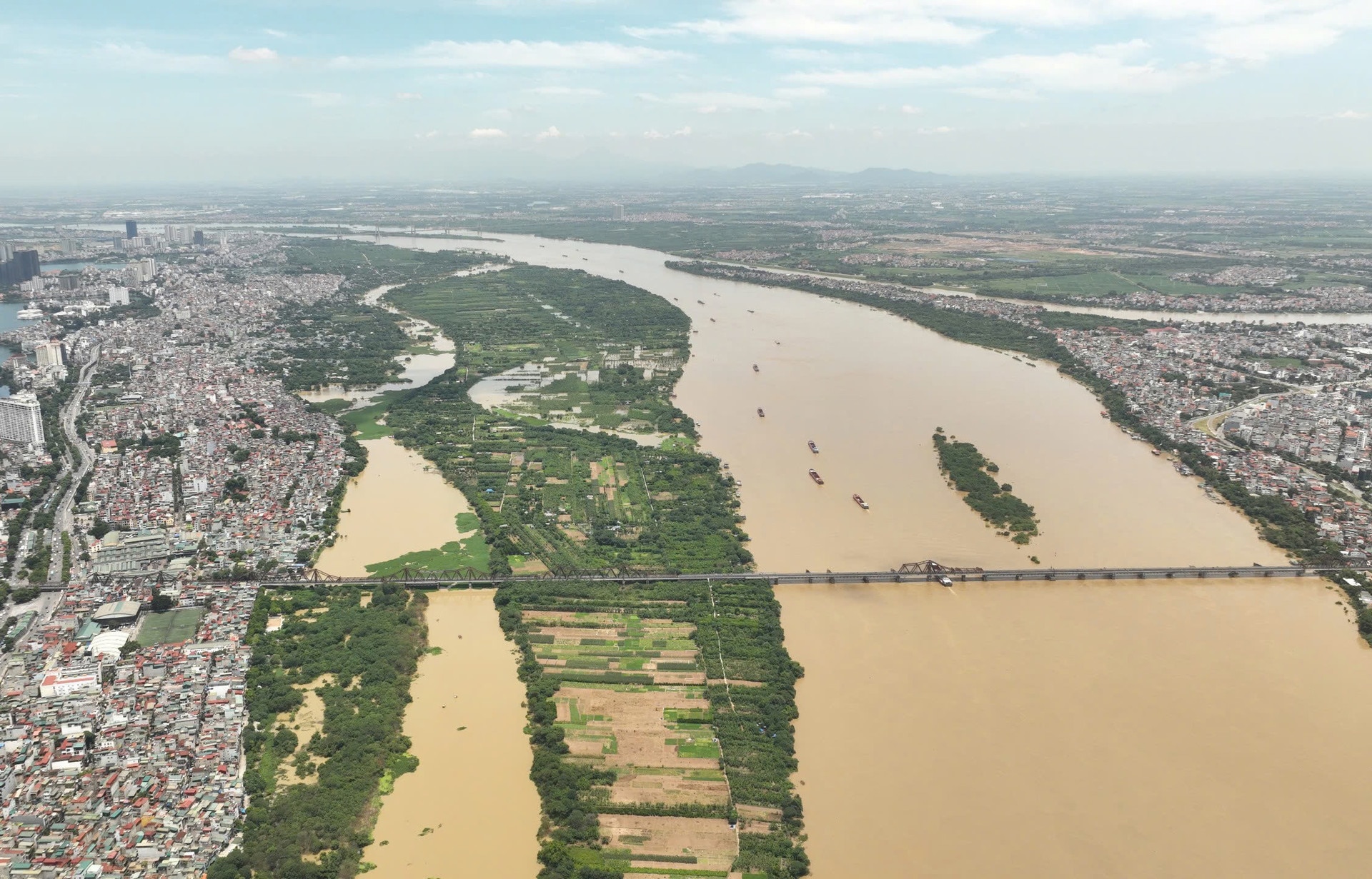 luat-thu-do-sua-doi-la-dong-luc-de-thanh-pho-ha-noi-quy-hoach-do-thi-ven-song-hong-thanh-diem-dot-pha.-anh-nguyen-quang.jpg