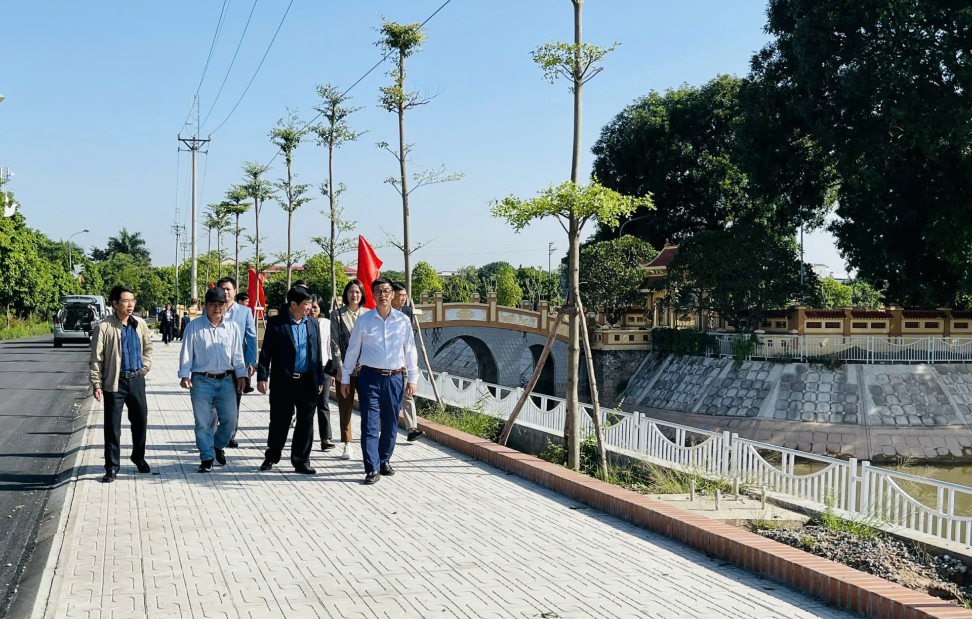 ha-tang-nong-thon-tai-xa-yen-my-huyen-thanh-tri-duoc-dau-tu-khang-trang..jpg