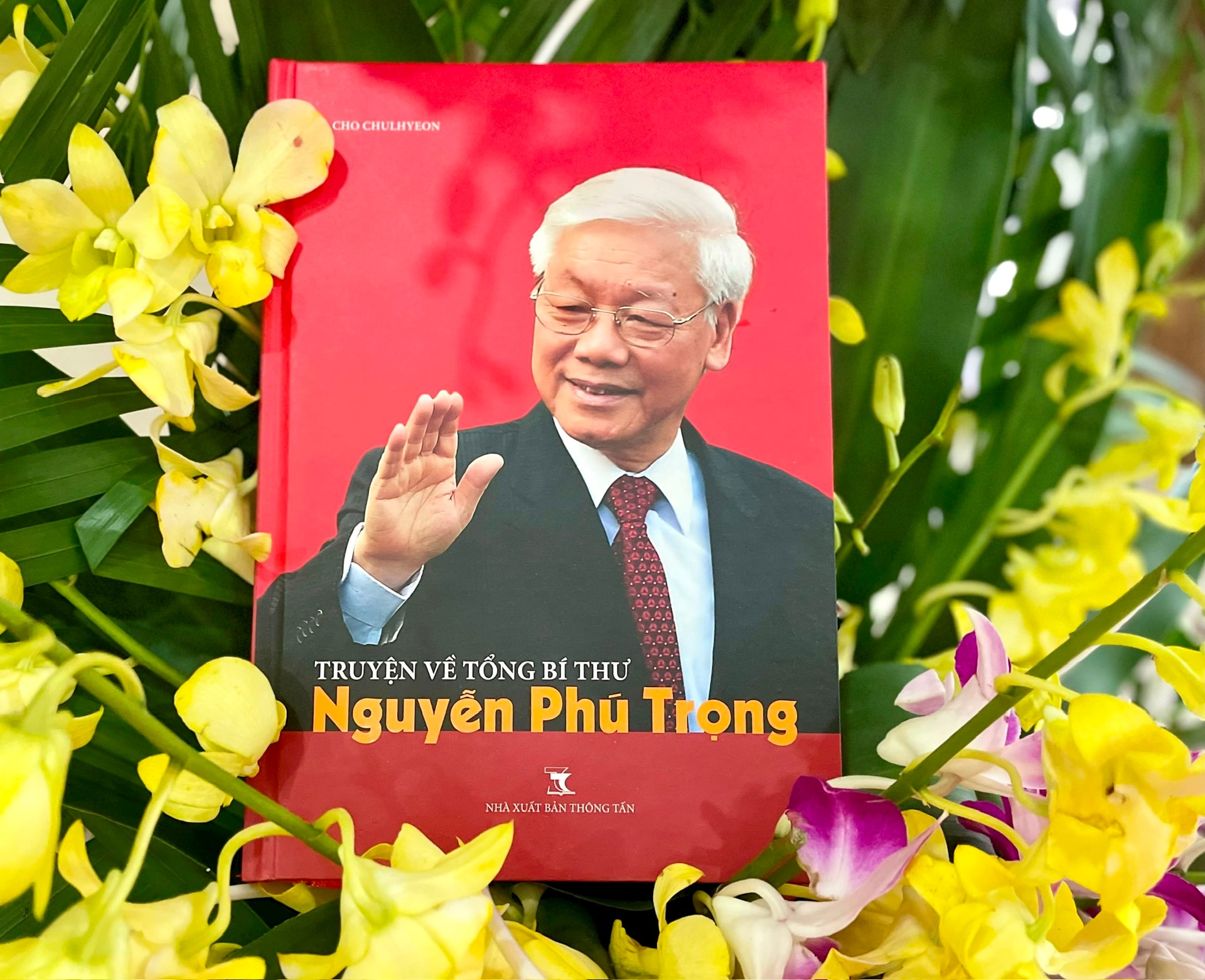 sach-ve-tbt-nguyen-phu-trong.jpg