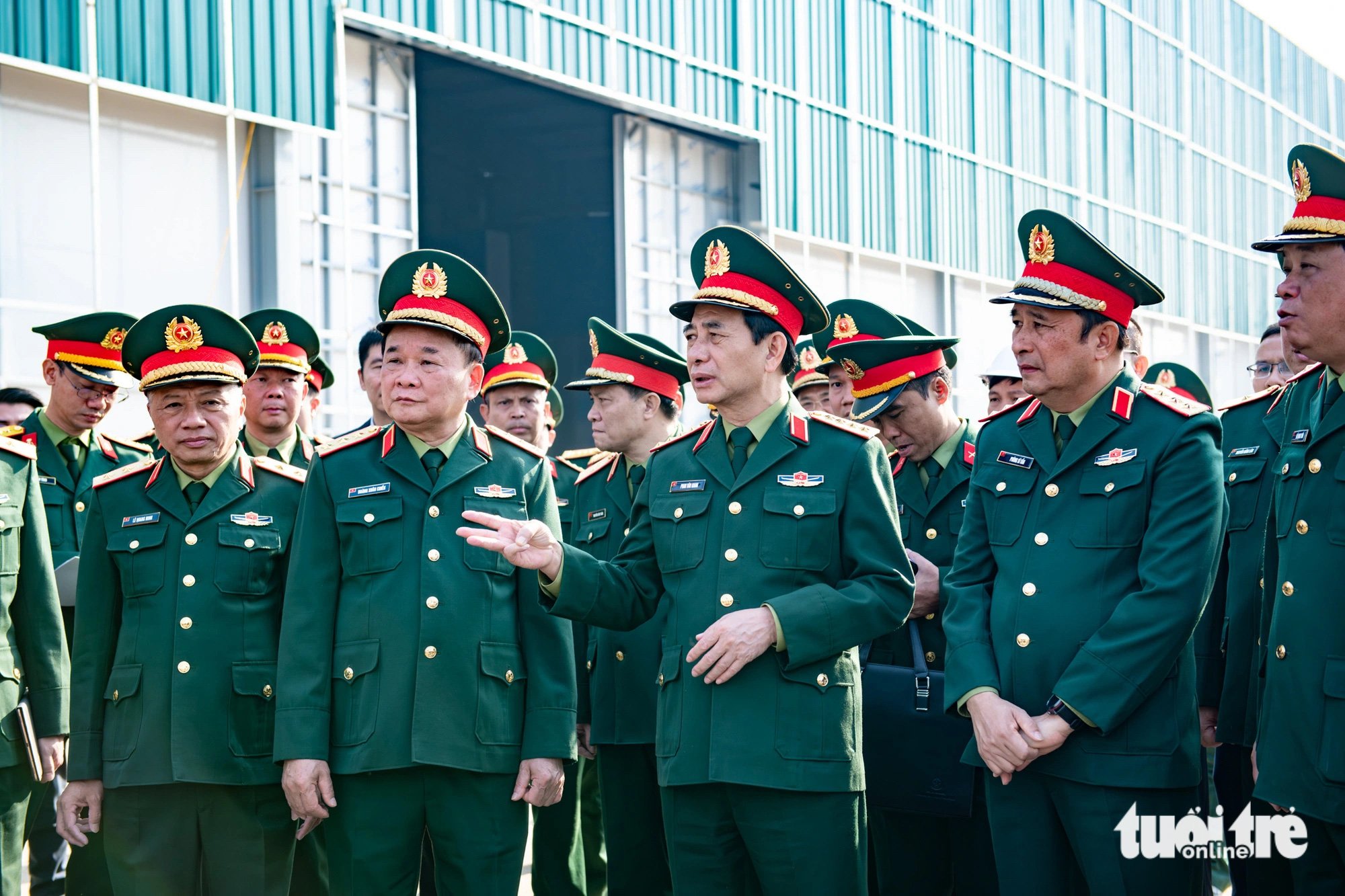 Đại tướng Phan Văn Giang: Mở thêm một ngày cho nhân dân vào xem triển lãm quốc phòng - Ảnh 1.