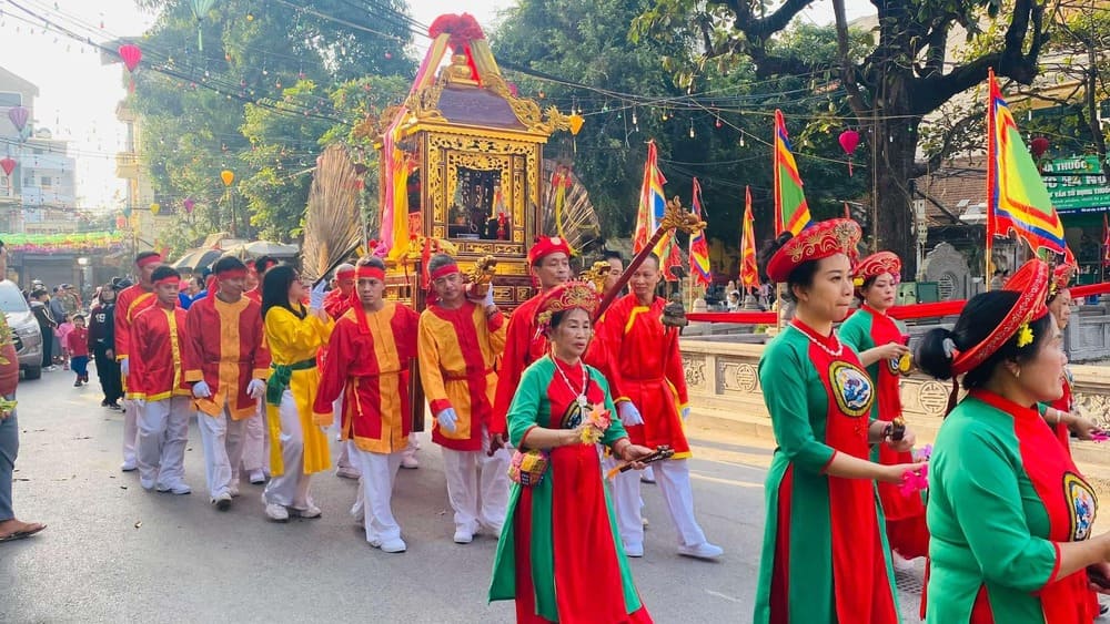 Sắc màu quê lụa Hà Đông tại tuần lễ làng nghề Vạn Phúc 2024