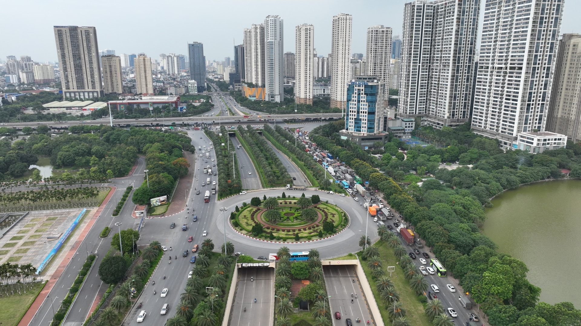 thu-do-ha-noi-ngay-cang-phat-trien-van-minh-hien-dai.-anh-quang-thai.jpg