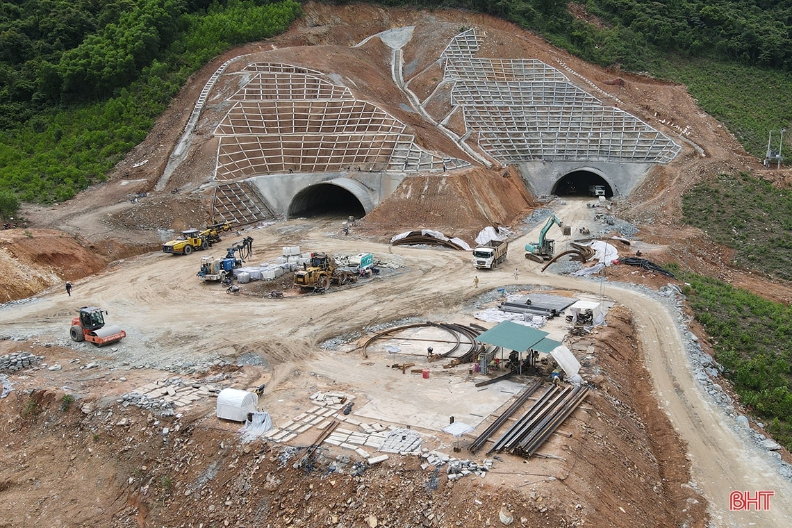 Hình hài tuyến cao tốc Bắc - Nam qua Hà Tĩnh