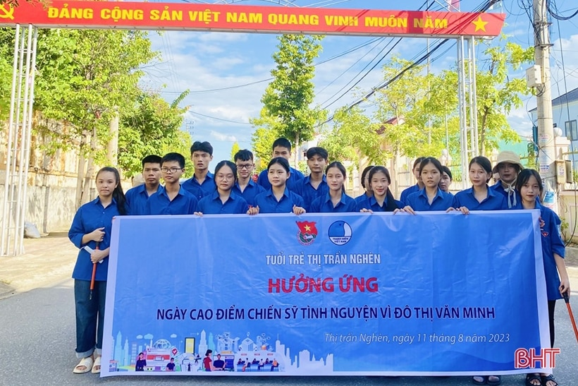 Tuổi trẻ Hà Tĩnh ra quân hưởng ứng ngày cao điểm tình nguyện vì đô thị văn minh