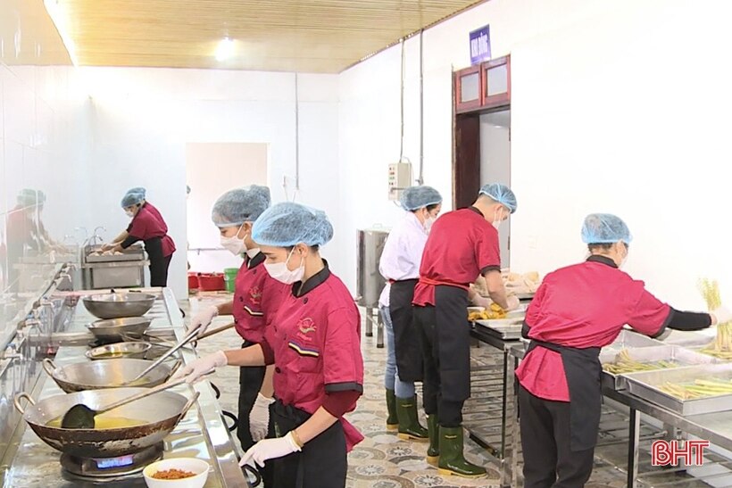 Thơm ngon gà ủ muối “Made in Hà Tĩnh”