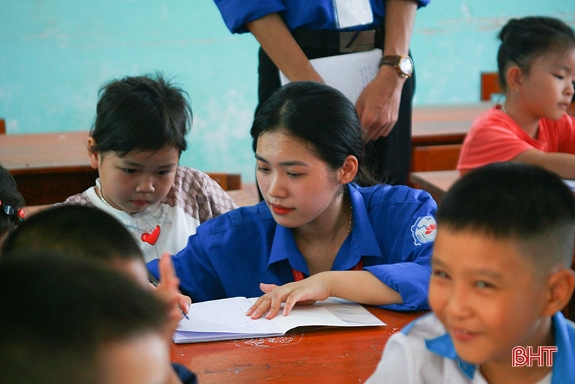 Mùa hè xanh” của các đội sinh viên tình nguyện ở Hà Tĩnh