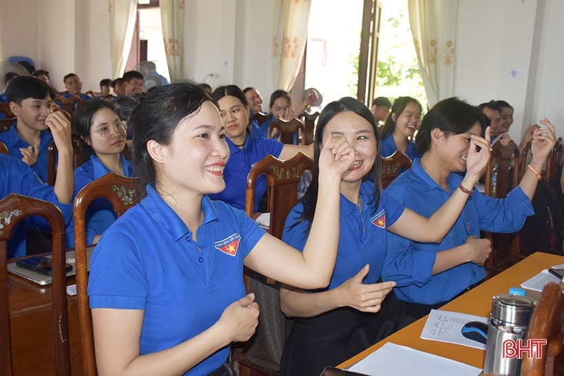 Trang bị kỹ năng, nghiệp vụ cho đoàn viên, cán bộ Đoàn trường học