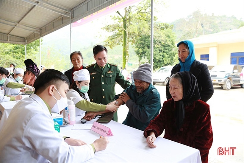 Thăm bản Cà Đay