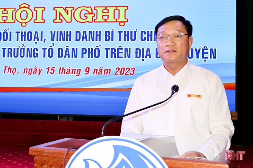 Vinh danh 24 bí thư chi bộ, trưởng thôn, tổ trưởng tổ dân phố ở Đức Thọ