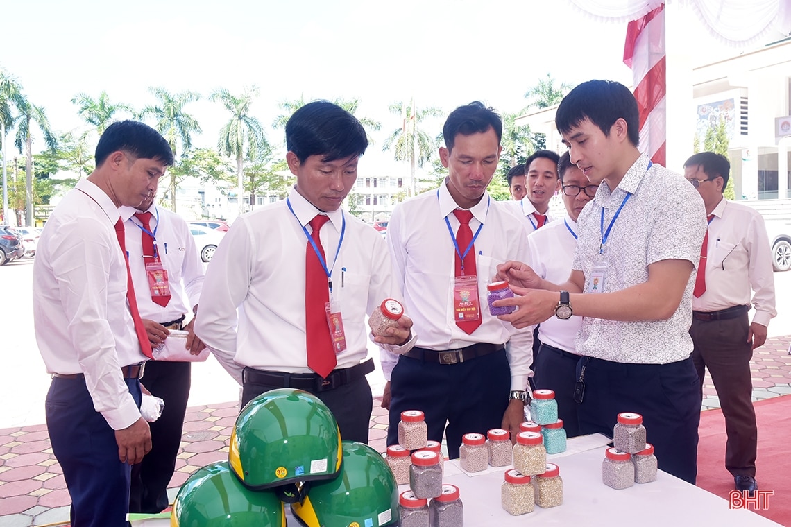 Ấn tượng gian hàng trưng bày sản phẩm nông nghiệp tại Đại hội Hội Nông dân Hà Tĩnh