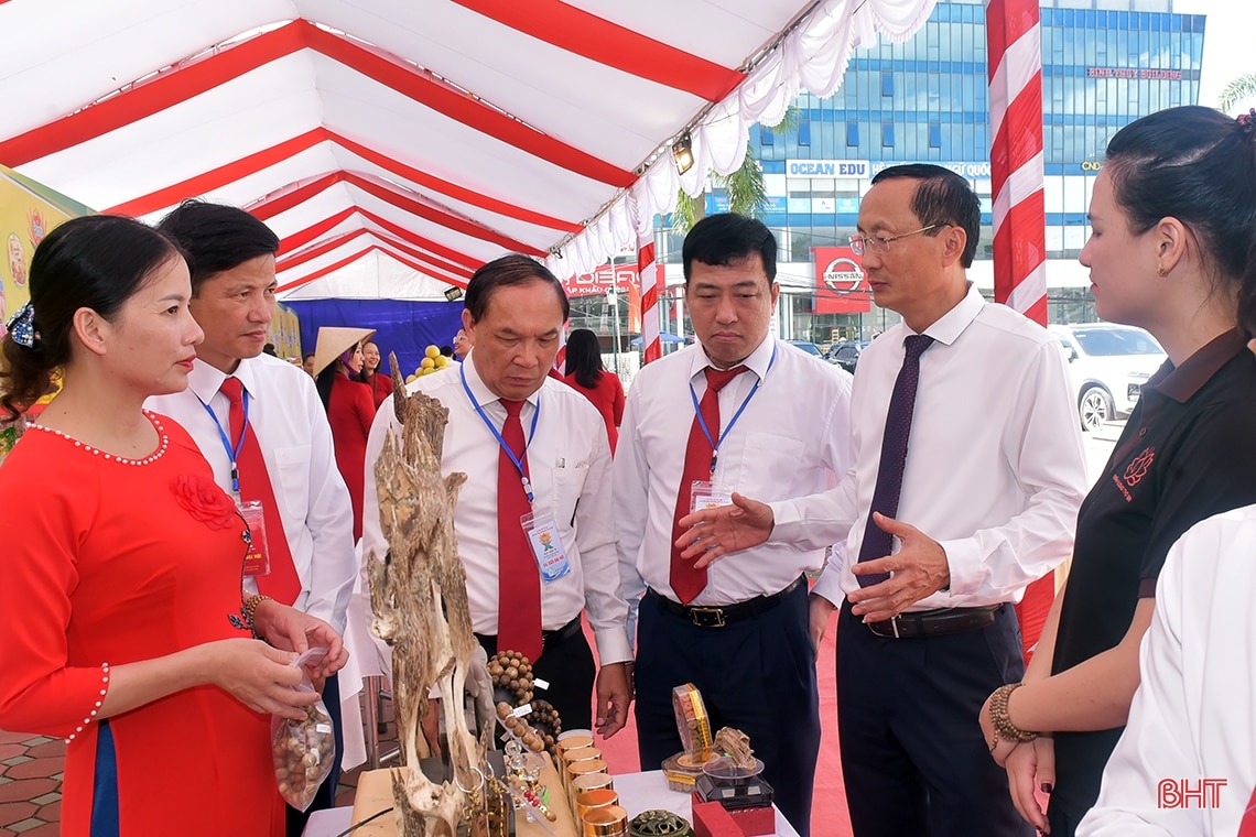 Ấn tượng gian hàng trưng bày sản phẩm nông nghiệp tại Đại hội Hội Nông dân Hà Tĩnh