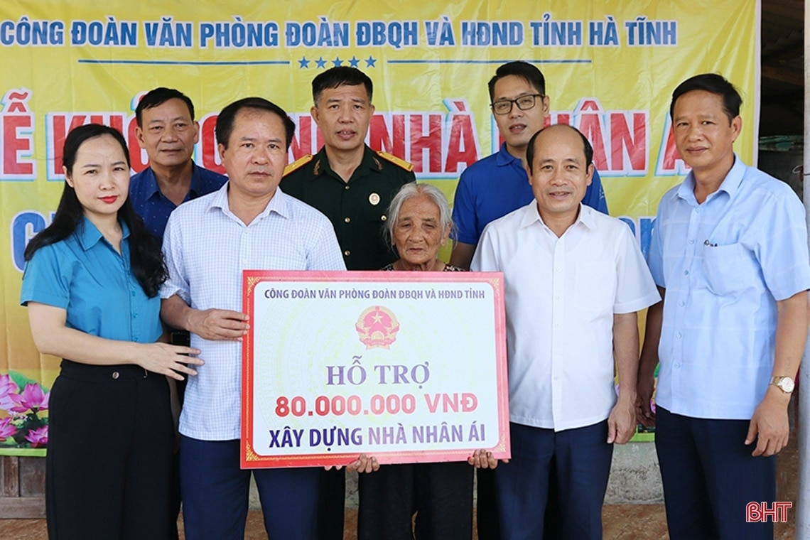 30 năm Văn phòng Đoàn ĐBQH và HĐND tỉnh: Thường xuyên đổi mới, góp phần nâng cao hiệu quả hoạt động của cơ quan dân cử