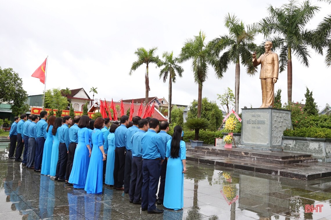 Đại hội Công đoàn Hà Tĩnh lần thứ XIX khai mạc phiên thứ nhất