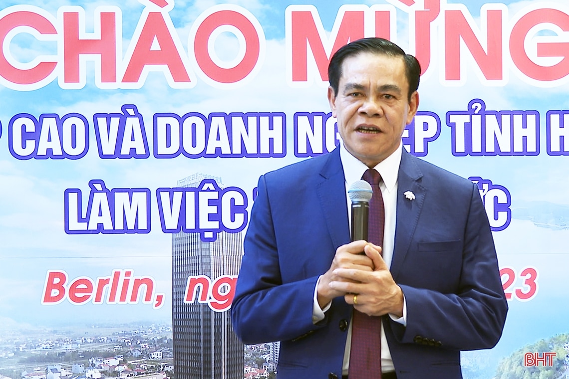 Lãnh đạo Hà Tĩnh thăm và làm việc với Đại sứ quán Việt Nam tại CHLB Đức