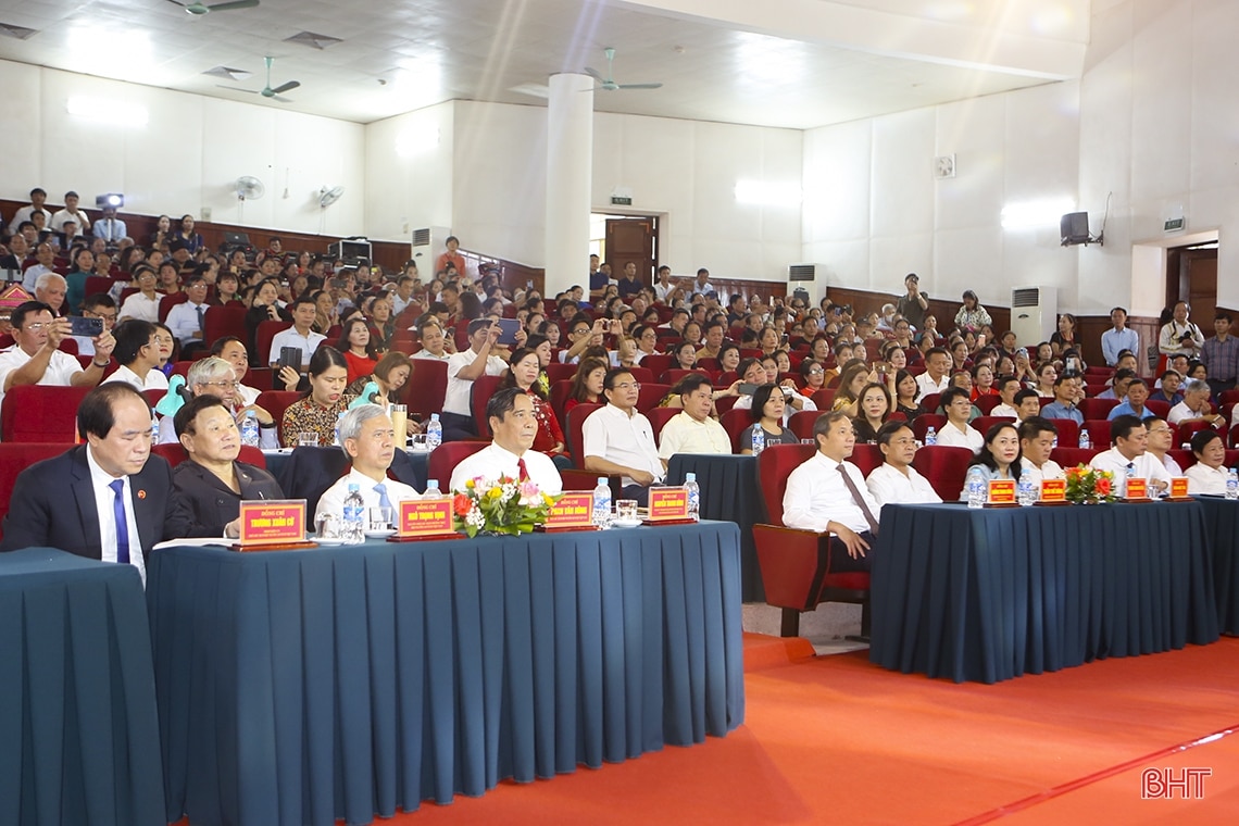 26 tỉnh, thành tham gia Liên hoan Tiếng hát người cao tuổi khu vực phía Bắc tại Hà Tĩnh