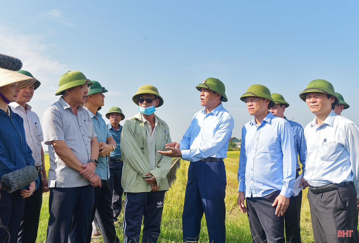 Chuyện lão nông ở Hà Tĩnh xây dựng thương hiệu gạo OCOP