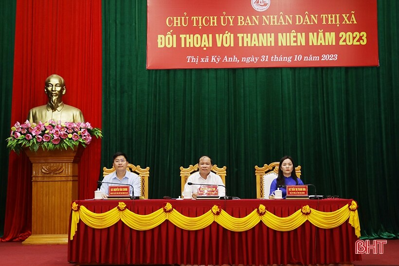 Lãnh đạo TX Kỳ Anh đối thoại với hơn 200 đoàn viên thanh niên