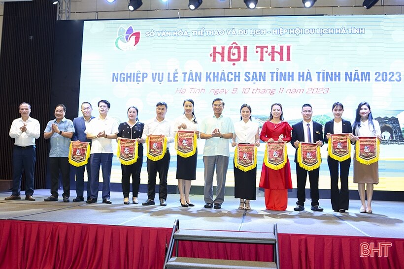 15 thí sinh tranh tài Hội thi Nghiệp vụ lễ tân khách sạn Hà Tĩnh