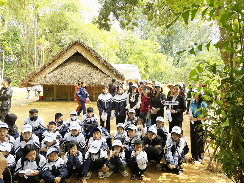 Mang yêu thương đến trẻ em Làng SOS Hà Tĩnh