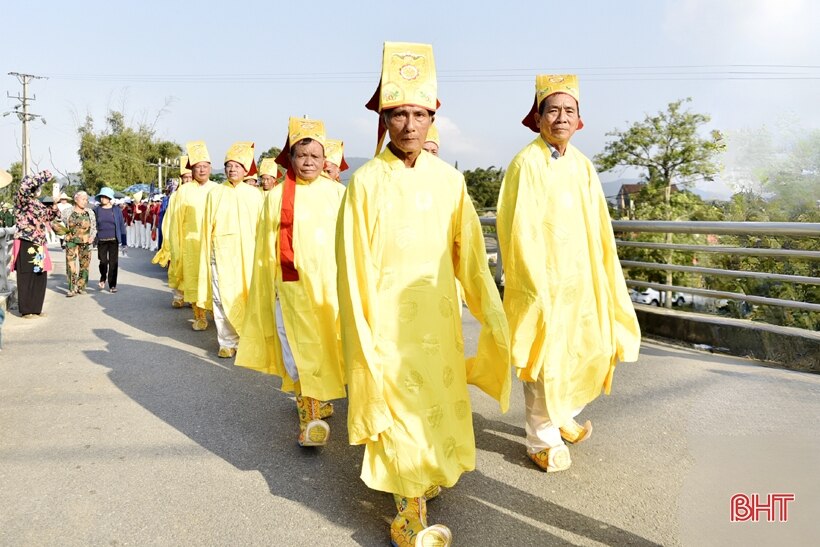 Long trọng lễ cung rước quan Hoàng Mười vân du