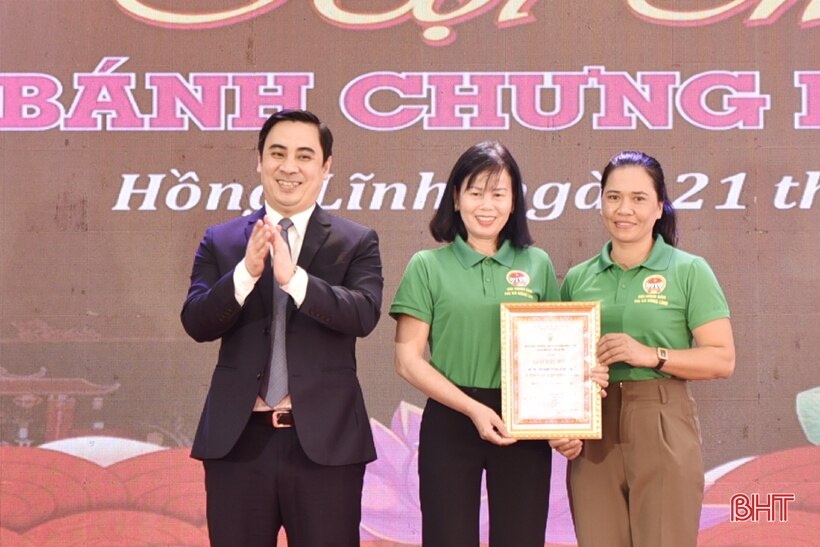 Cérémonie d'ouverture du festival du temple de Ca - Palais Quan Hoang Muoi