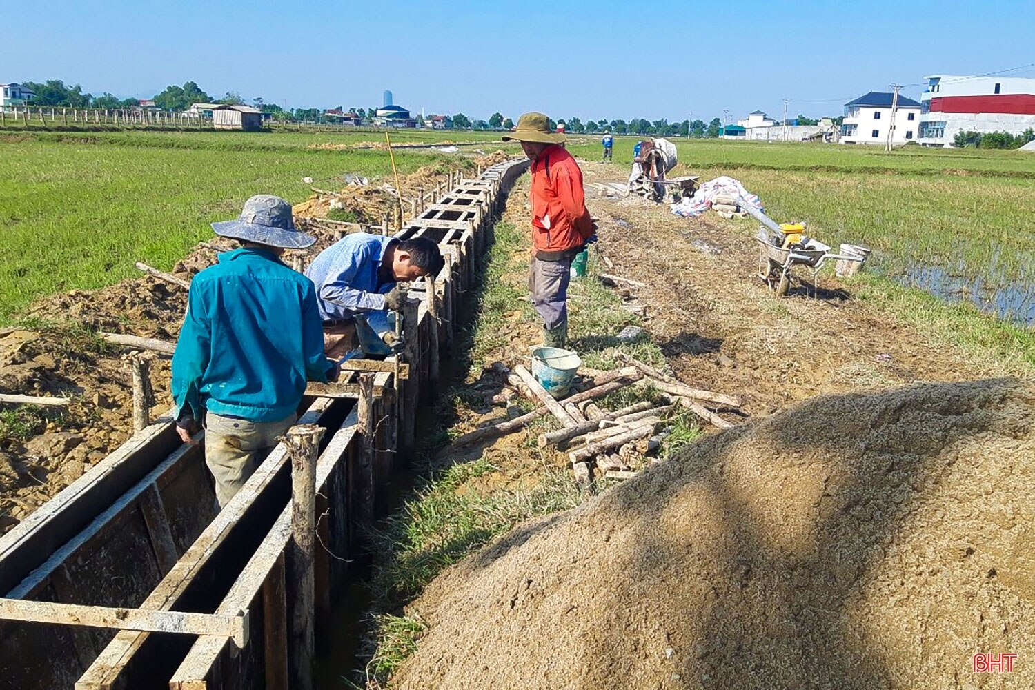 Những quyết sách tạo động lực để Hà Tĩnh bứt phá (bài 2): Ưu tiên nguồn lực phát triển toàn diện “tam nông”