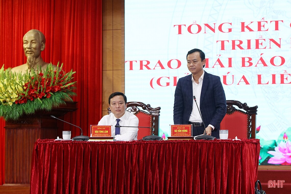 Hà Tĩnh trao thưởng 27 tác phẩm đạt Giải Búa liềm vàng 2023