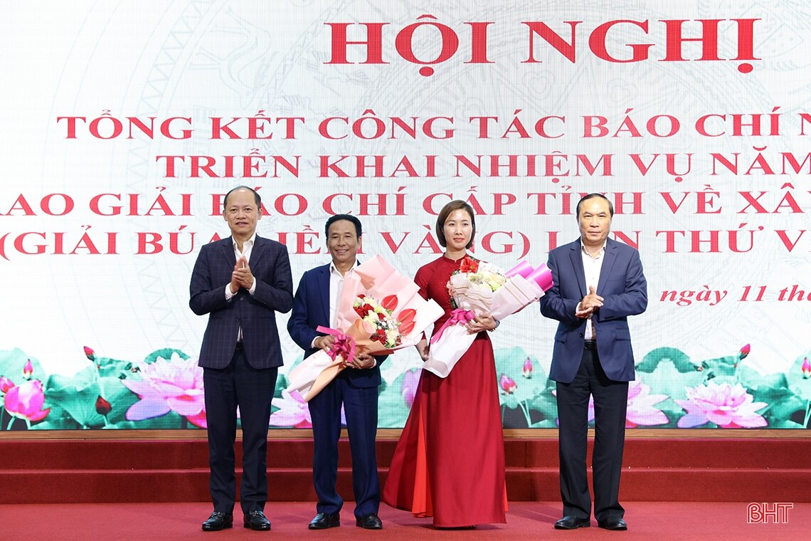 Hà Tĩnh trao thưởng 27 tác phẩm đạt Giải Búa liềm vàng 2023