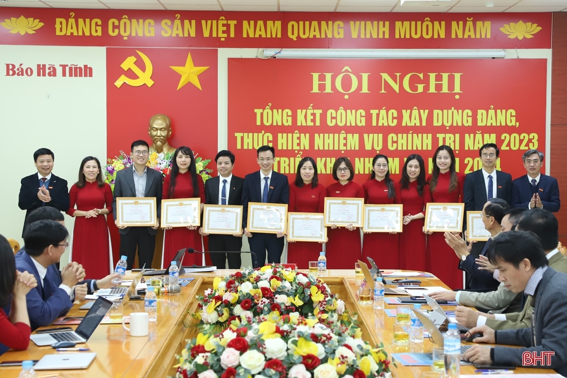 Báo Hà Tĩnh khẳng định vai trò trụ cột trong hệ thống cơ quan truyền thông của tỉnh