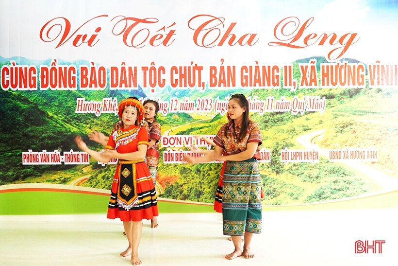 Bà con dân tộc Chứt vui đón tết Cha Leng