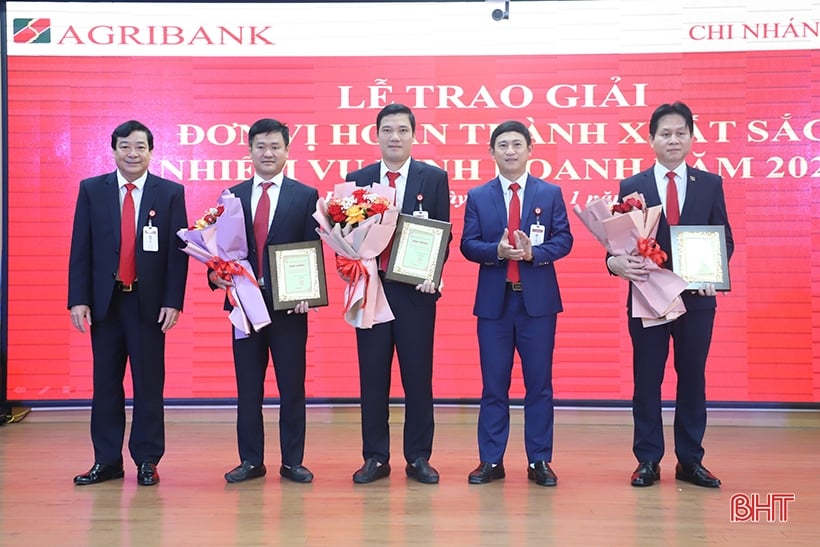 Agribank Hà Tĩnh II phấn đấu năm 2024 tăng trưởng tín dụng tối thiểu 10%