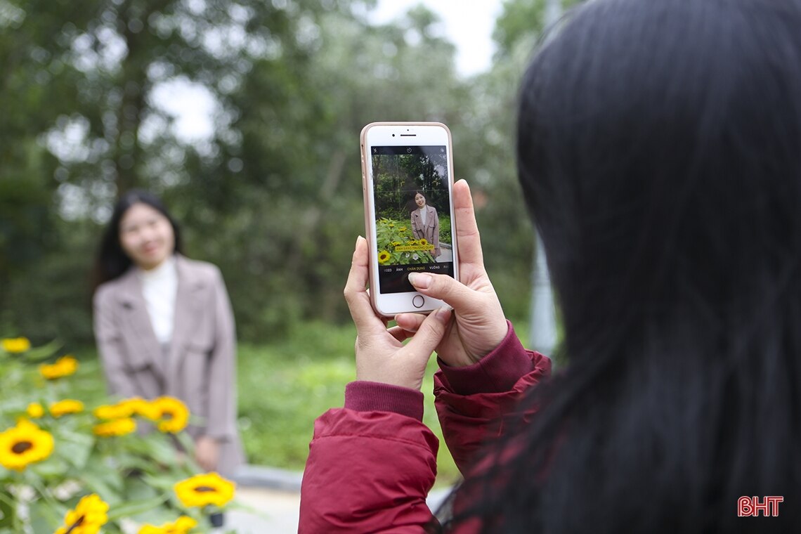 “Check in” xuân sớm chùa Hương - Hà Tĩnh