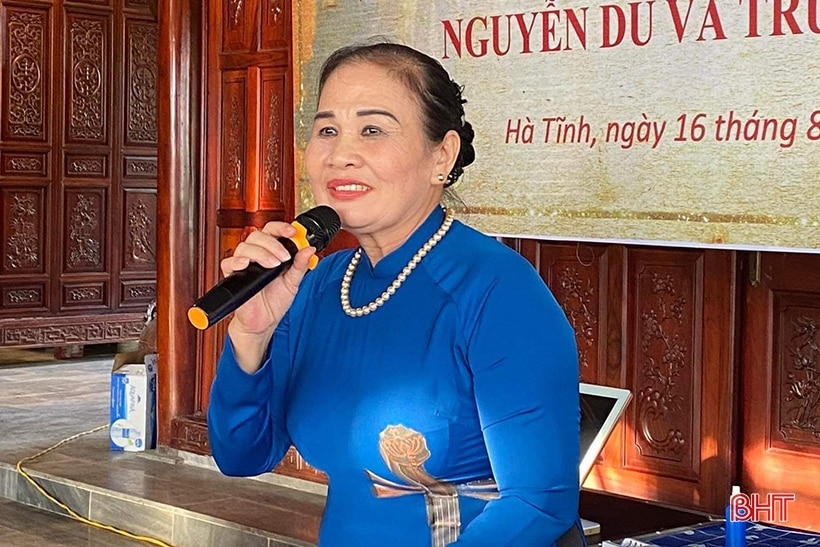 Nghệ nhân Nhân dân Hồng Oanh: Còn mãi dư âm giọng hát như suối nguồn...