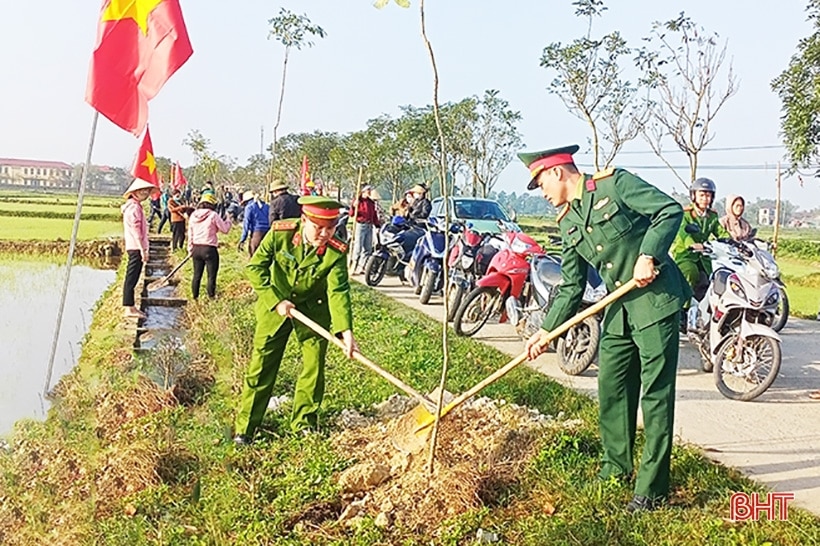 Sôi nổi ra quân xây dựng nông thôn mới ở Cẩm Xuyên