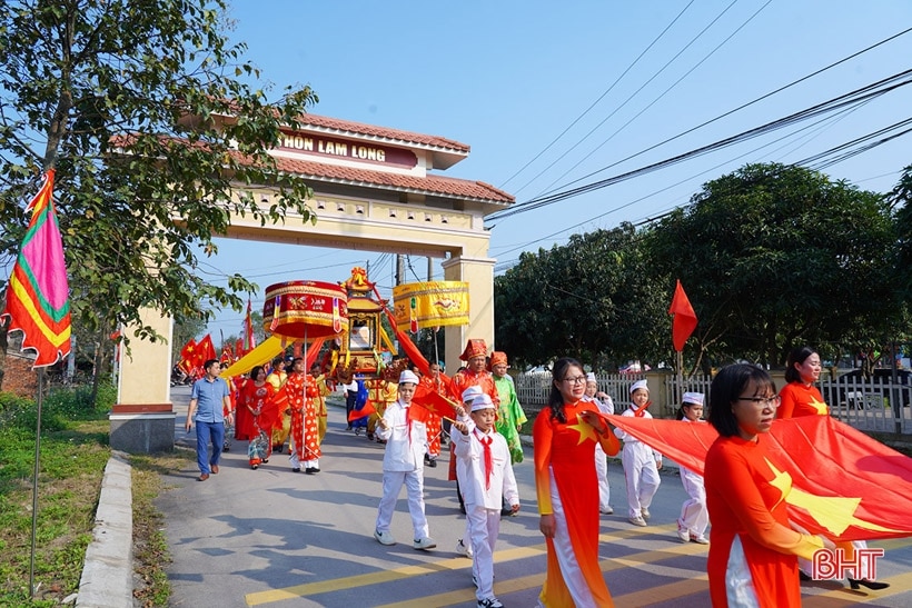 Đón nhận di tích lịch sử văn hoá cấp tỉnh nhà thờ Đậu Thi