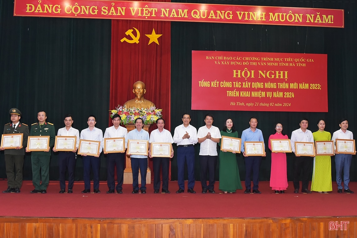 Dồn sức cho mục tiêu hoàn thành các tiêu chí tỉnh nông thôn mới