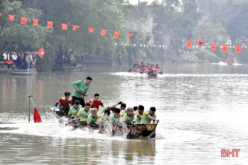 Người Hà Tĩnh giữ “nếp làng” trong lễ hội