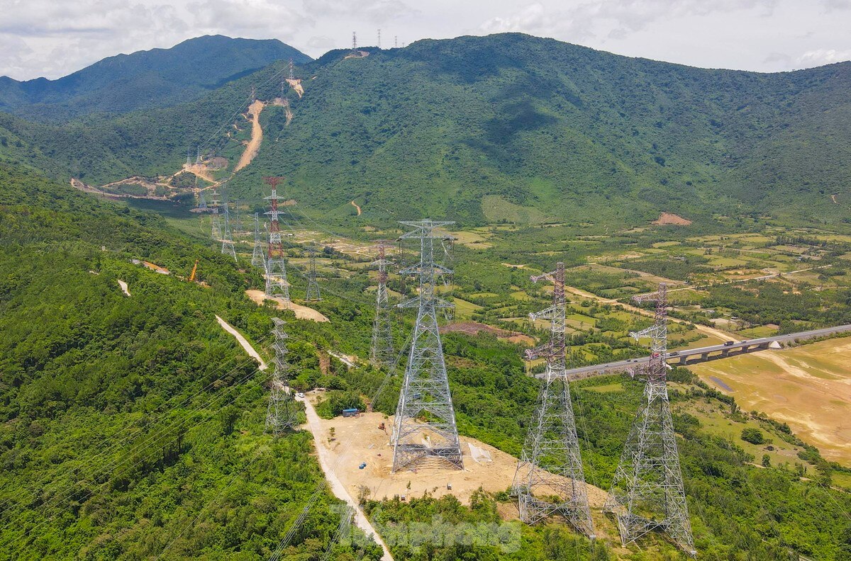 Toàn cảnh đường dây 500kV mạch 3 qua Hà Tĩnh trước ngày về đích ảnh 17